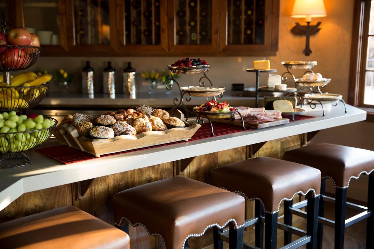 Rancho Caymus Inn Rutherford ภายนอก รูปภาพ