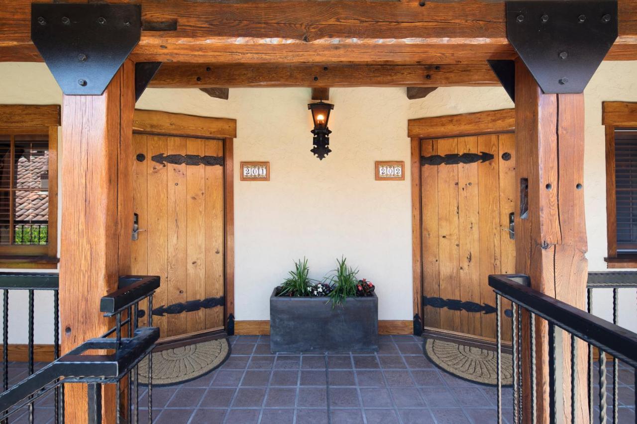 Rancho Caymus Inn Rutherford ภายนอก รูปภาพ