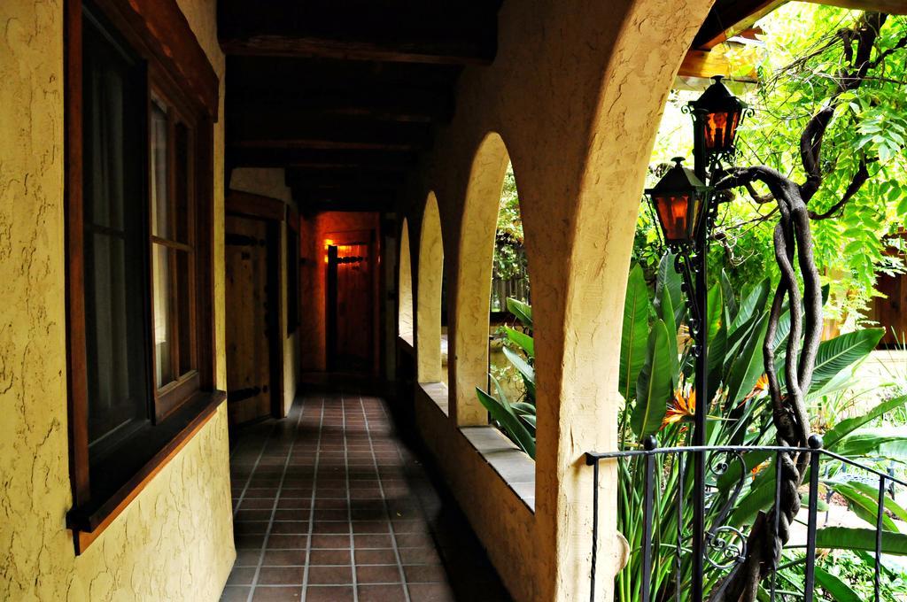 Rancho Caymus Inn Rutherford ภายนอก รูปภาพ